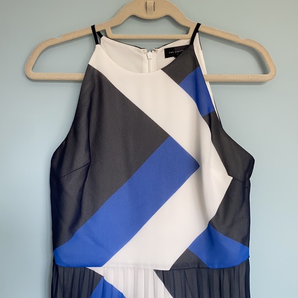 EUC Limited Geometric Print Pleated Dress - Size 2 - Picture 2 of 8